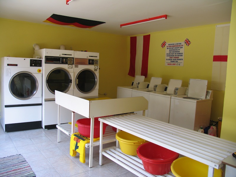 Sidari Services Cigarettes, Photos, Eye Care, Petrol, Laundry, Flowers